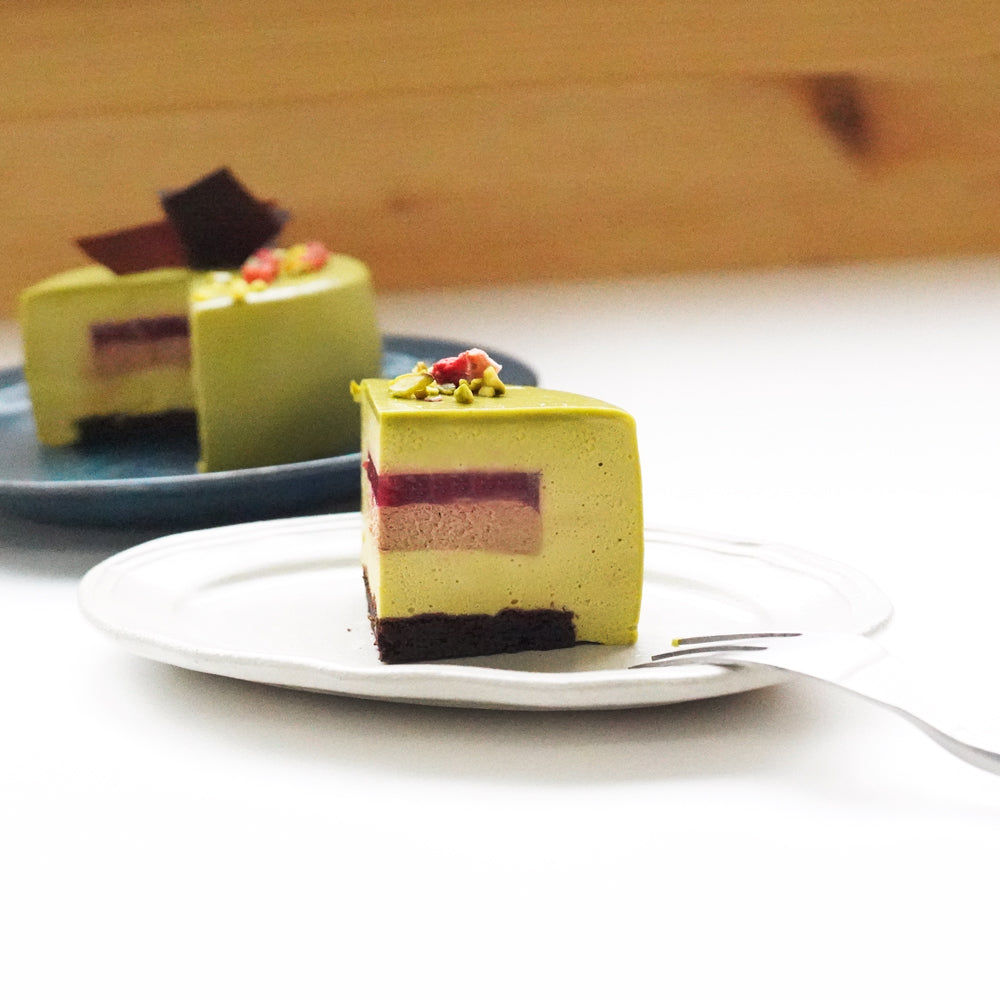 2人用ペアホールケーキ 白金ミロワール(ピスターシュ)