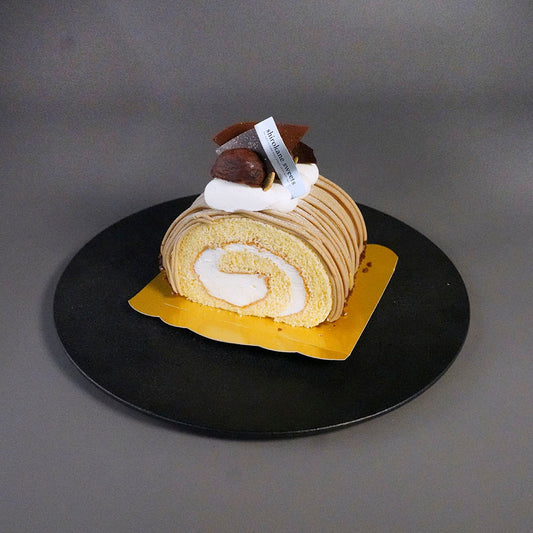 皇室献上栗 山江栗の白金ジャージーロール(モンブランスタイル)ハーフ