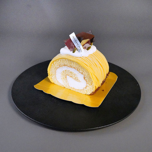 幻のさつまいも シルクスイートの白金ジャージーロール(モンブランスタイル)ハーフ