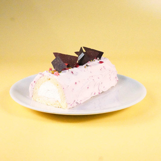 白金クリームロール(苺)