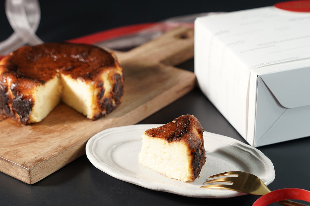 白金プレミアムバスクチーズケーキ/Basque Burnt Cheesecake