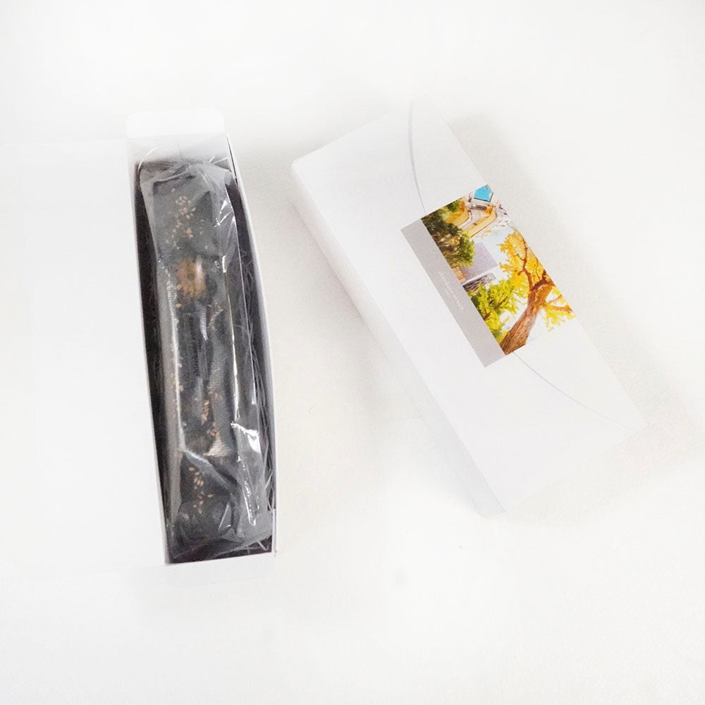 shirokane sweets TOKYO  胡麻と信州味噌の和焼き菓子