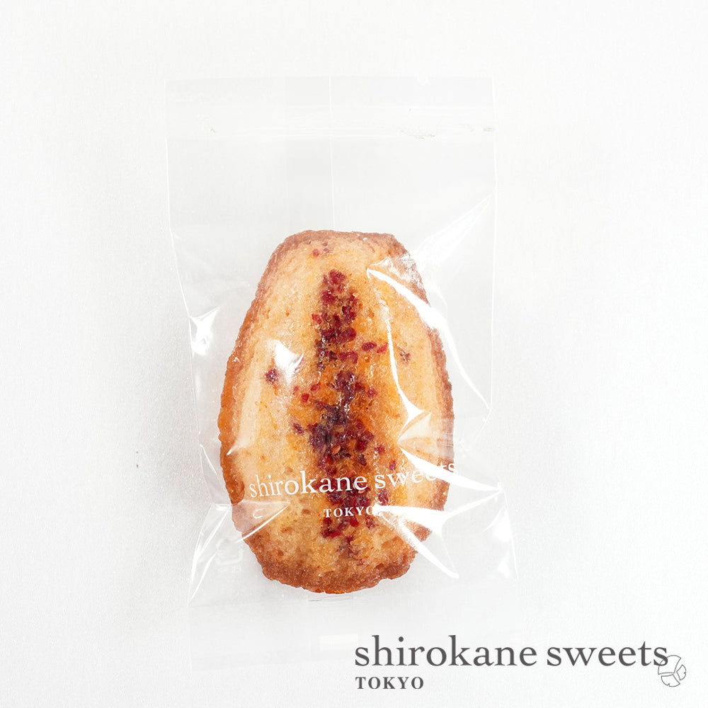 「送料無料」shirokane sweets TOKYO 白金マドレーヌ（ベリー）　4個入（ポスト投函・配送日時指定不可）／HAPPY BITHDAY シール付