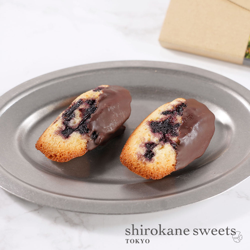 「送料無料」shirokane sweets TOKYO 白金ショコラマドレーヌ（ブルーベリー）　4個入（ポスト投函・配送日時指定不可）／HAPPY BITHDAY シール付