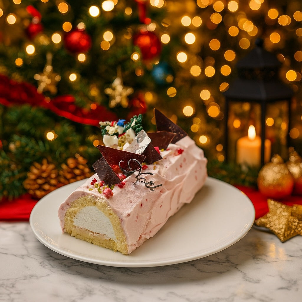 白金ブッシュドノエル（苺）